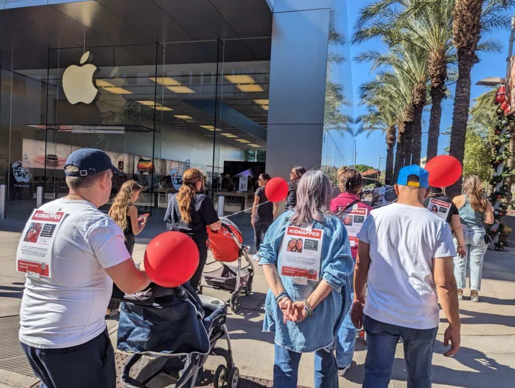 Stroller Parade at Kierland